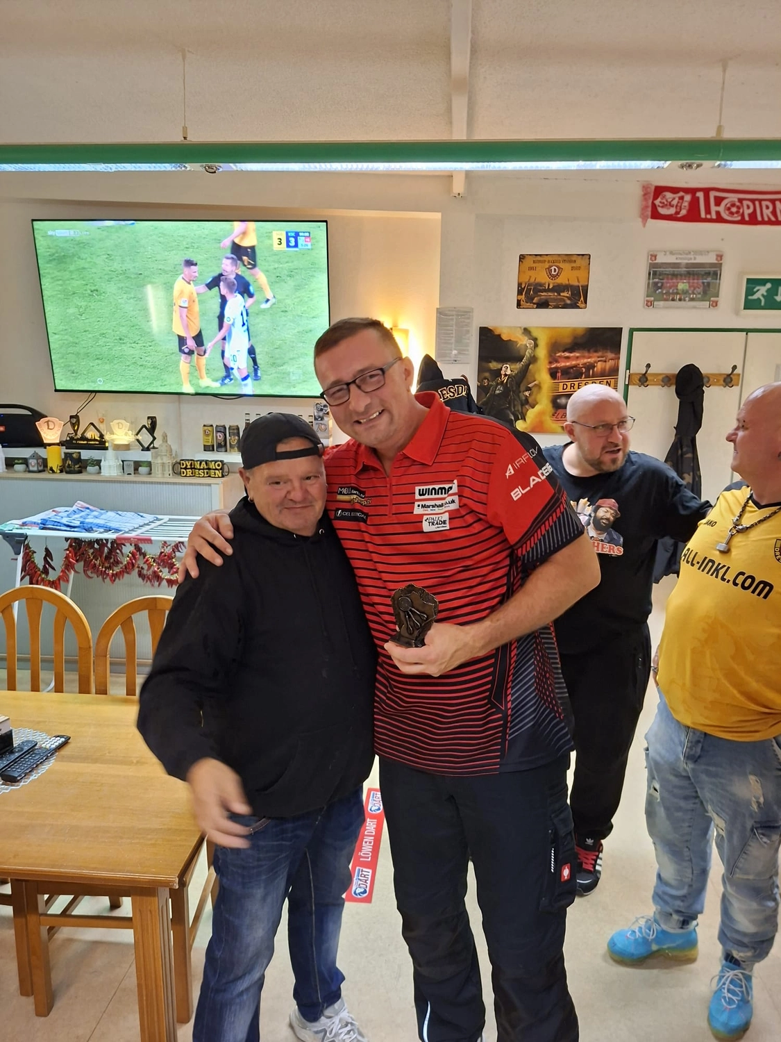 Sportgaststätte SV Grün-Weiß Pirna - Gebäude Vorderansicht