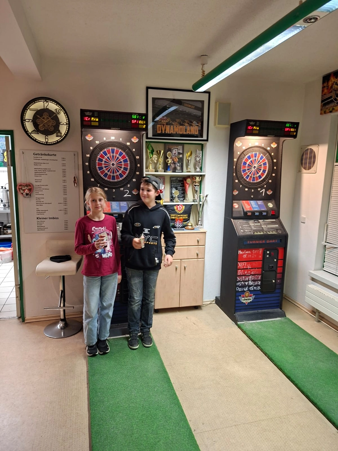 Sportgaststätte SV Grün-Weiß Pirna - Gebäude Vorderansicht