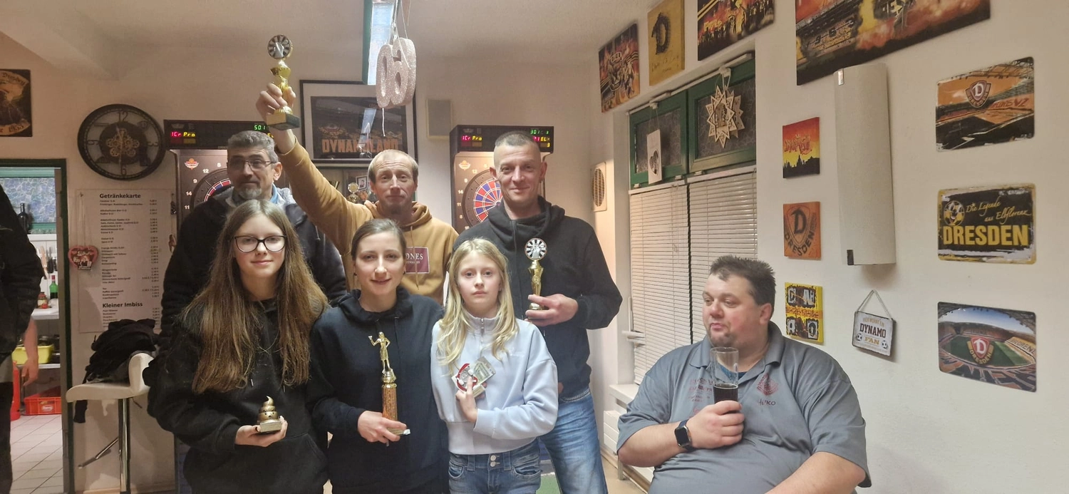 Sportgaststätte SV Grün-Weiß Pirna - Gebäude Vorderansicht